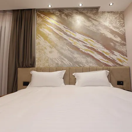 Residence Inn Tirana Hotel 4*