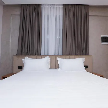 Residence Inn Tirana 4*