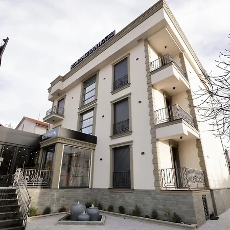Residence Inn Tirana Hotel 4*