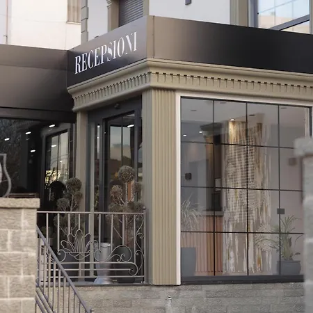 Residence Inn Tirana Hotel 4*
