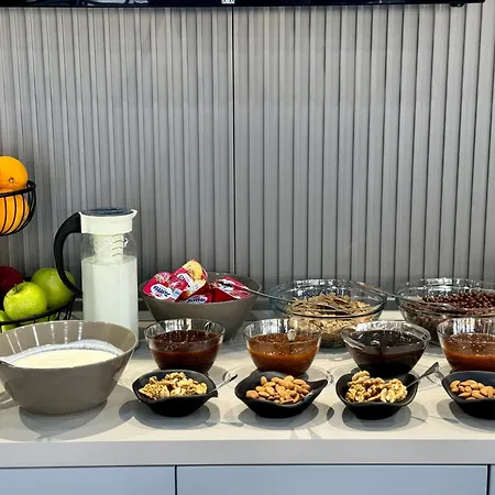 Resiidence מלון טיראנה