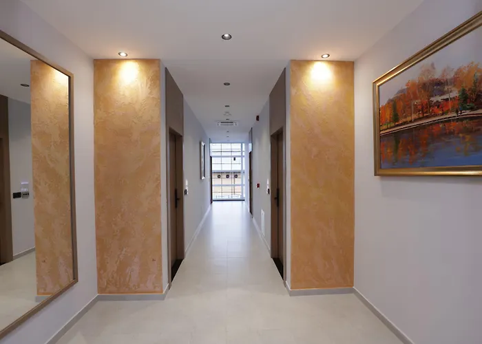 Resiidence 4* Тирана