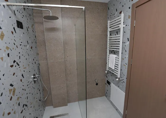 Resiidence Тирана